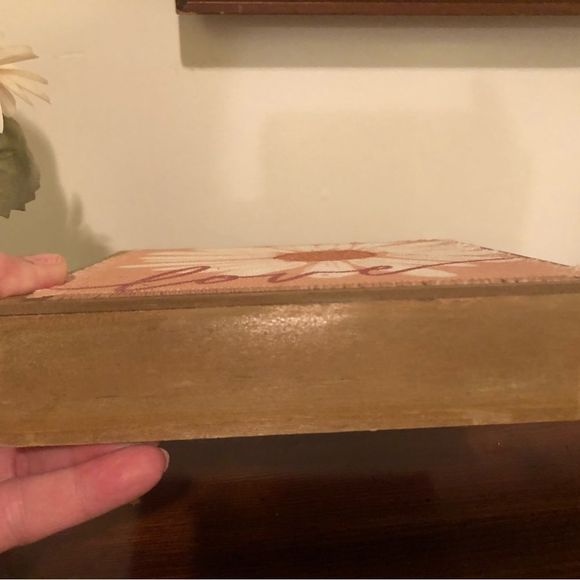 NWT Home decor 3 piece, tabletop - Picture 8 of 13